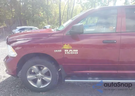 2016 Ram 1500 Express z USA, uszkodzony, nr VIN 1C6RR7FT3GS187666